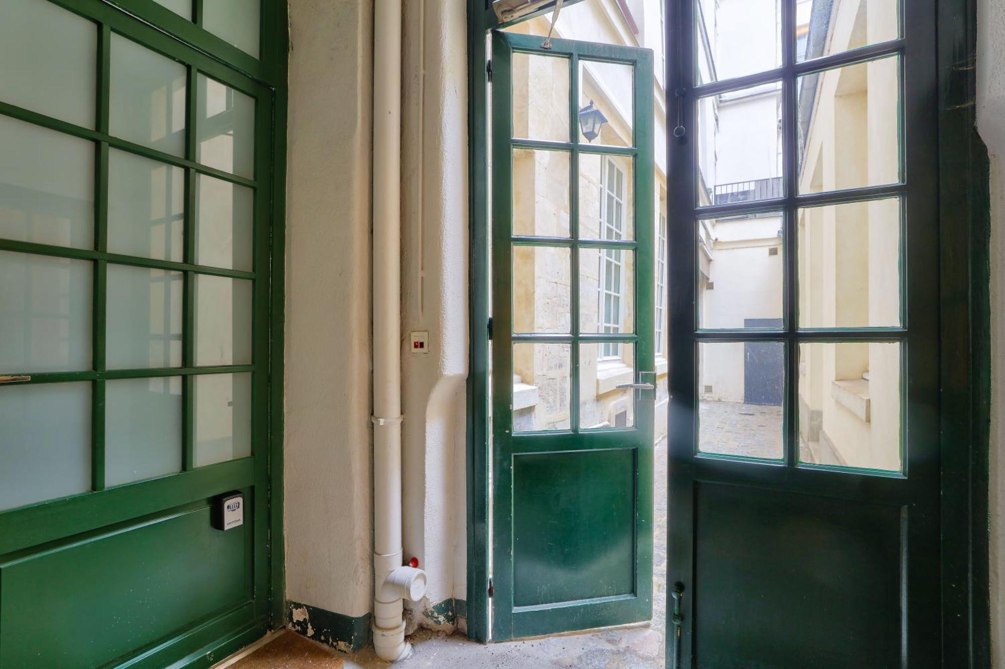 New & Design Studios In The Heart Of Le Marais 파리 외부 사진